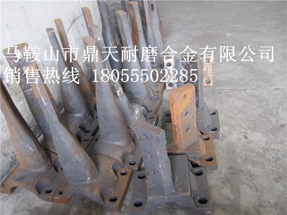 韶關(guān)新宇750強制式攪拌機端襯板、中葉片、側拌葉廠(chǎng)家直銷(xiāo)